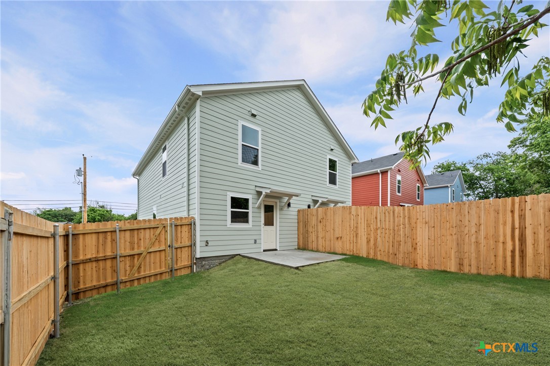 706 South 28th Street, Unit B Temple, TX 76501 - Photo 4 of 26