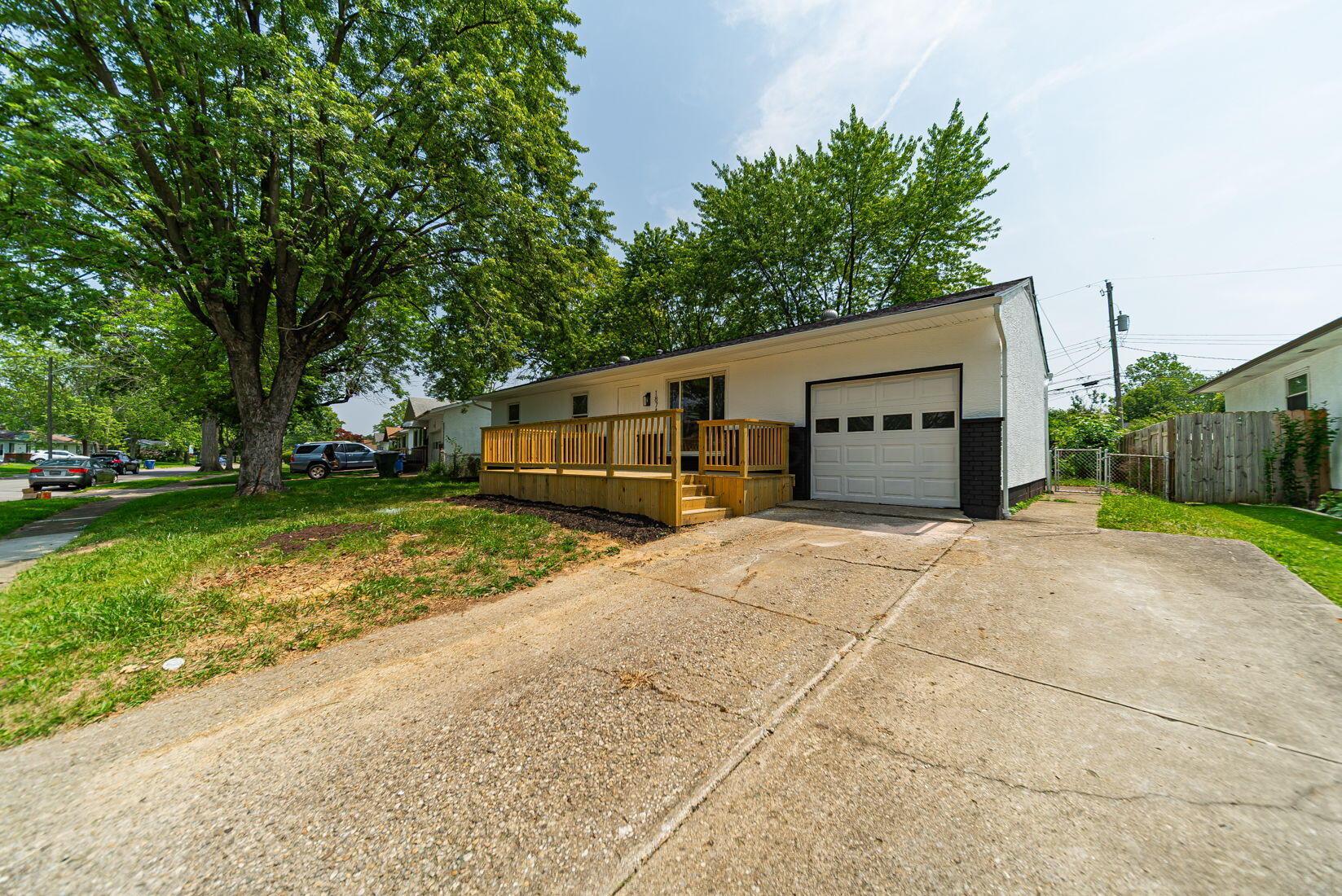 1874 Fleming Road Columbus, OH 43232 - Photo 2 of 35 2-web-or-mls-Jordan Clark - 1874 Fleming