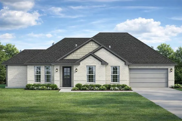 $370,000 | 112 Mesa Drive, Glen Rose, TX 76043