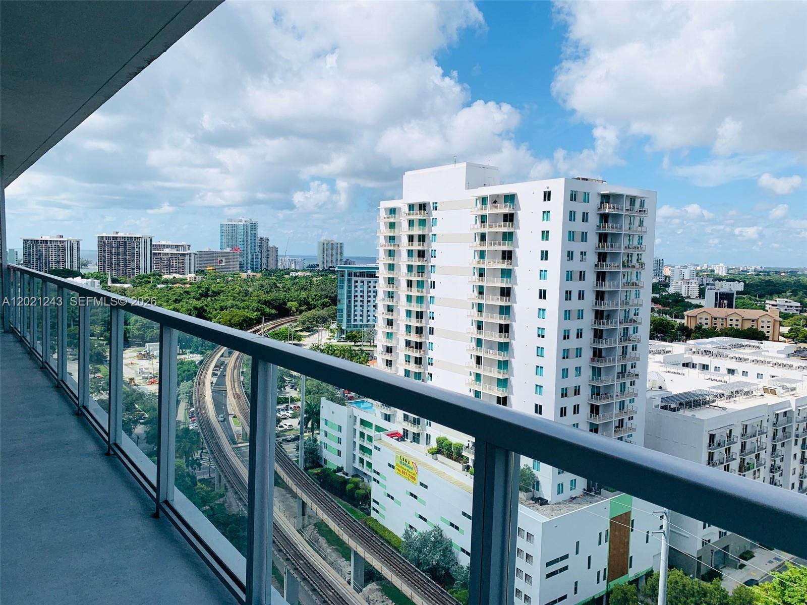 79 Southwest 12th Street, Unit 2012S Miami, FL 33130 - Photo 6 of 6