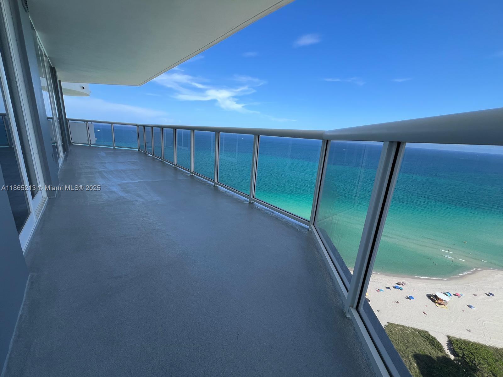 6301 Collins Avenue, Unit 3002 Miami Beach, FL 33141 - Photo 7 of 27 a view of an empty room