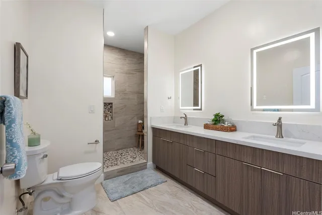 $3,198,000 | 3061 Kahaloa Drive, Honolulu, HI 96822