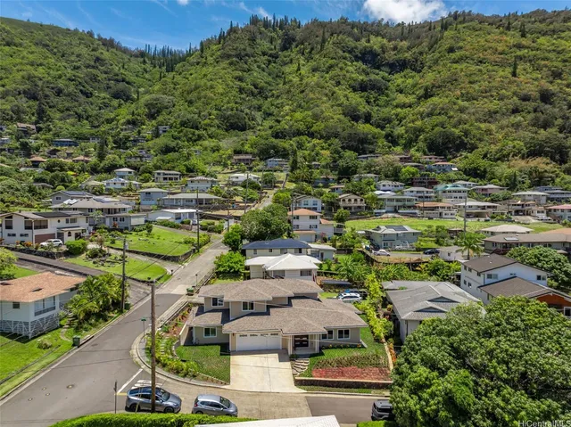 $3,198,000 | 3061 Kahaloa Drive, Honolulu, HI 96822