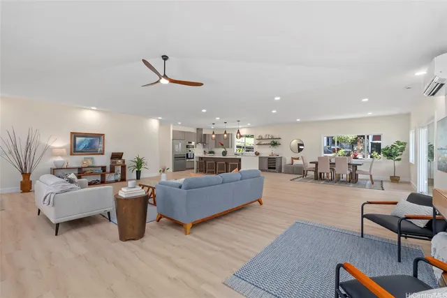 $3,198,000 | 3061 Kahaloa Drive, Honolulu, HI 96822