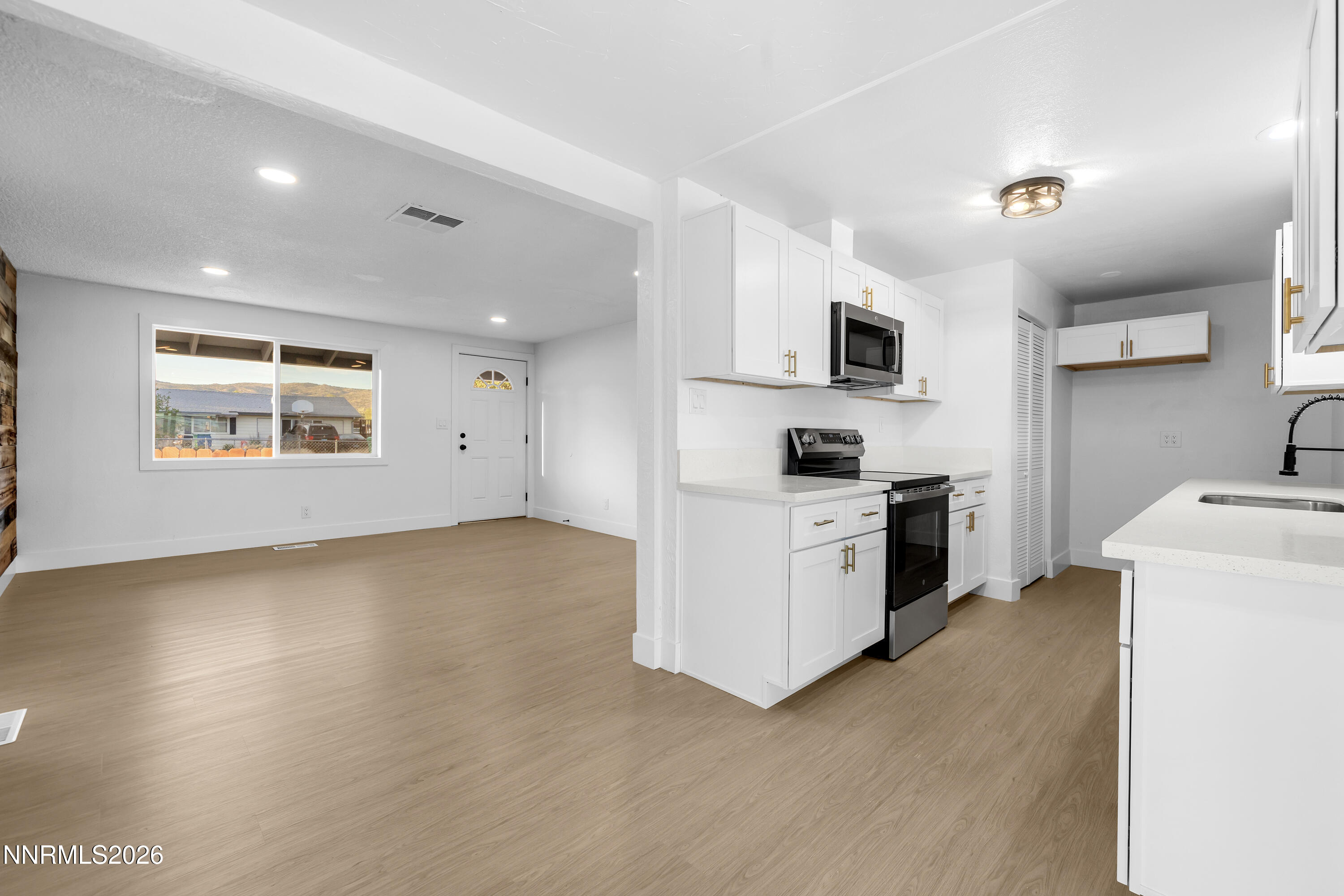 11590 Tupelo Street Reno, NV 89506 - Photo 12 of 35 Tupelo-011
