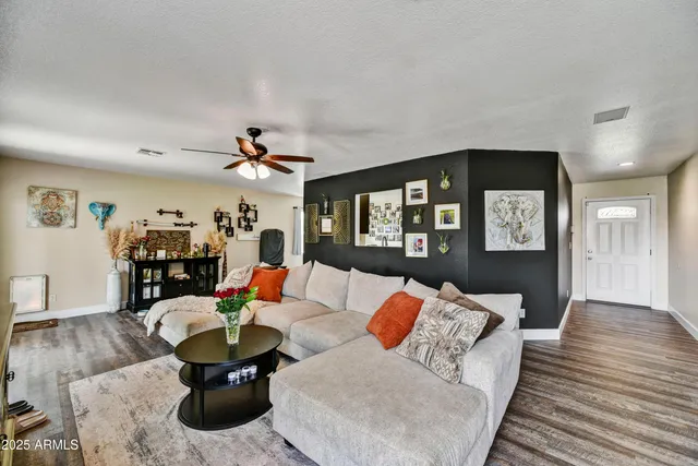 $440,000 | 18601 North 45th Drive, Glendale, AZ 85308