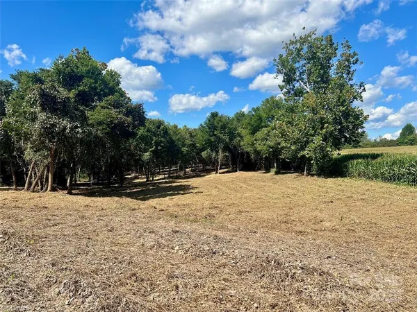 $109,000 | 2095 Hatties Way, Hamptonville, NC 27020