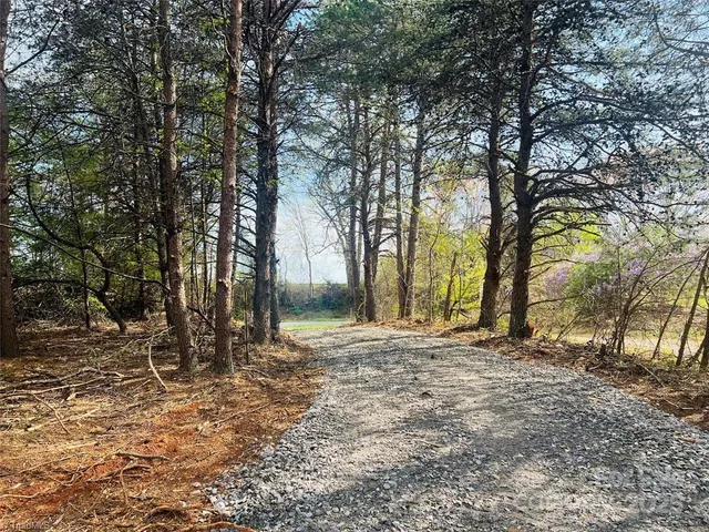 $115,000 | 2095 Hatties Way, Hamptonville, NC 27020