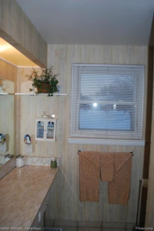 29806 West Eleven Mile Road Farmington Hills, MI 48334 - Photo 22 of 33
