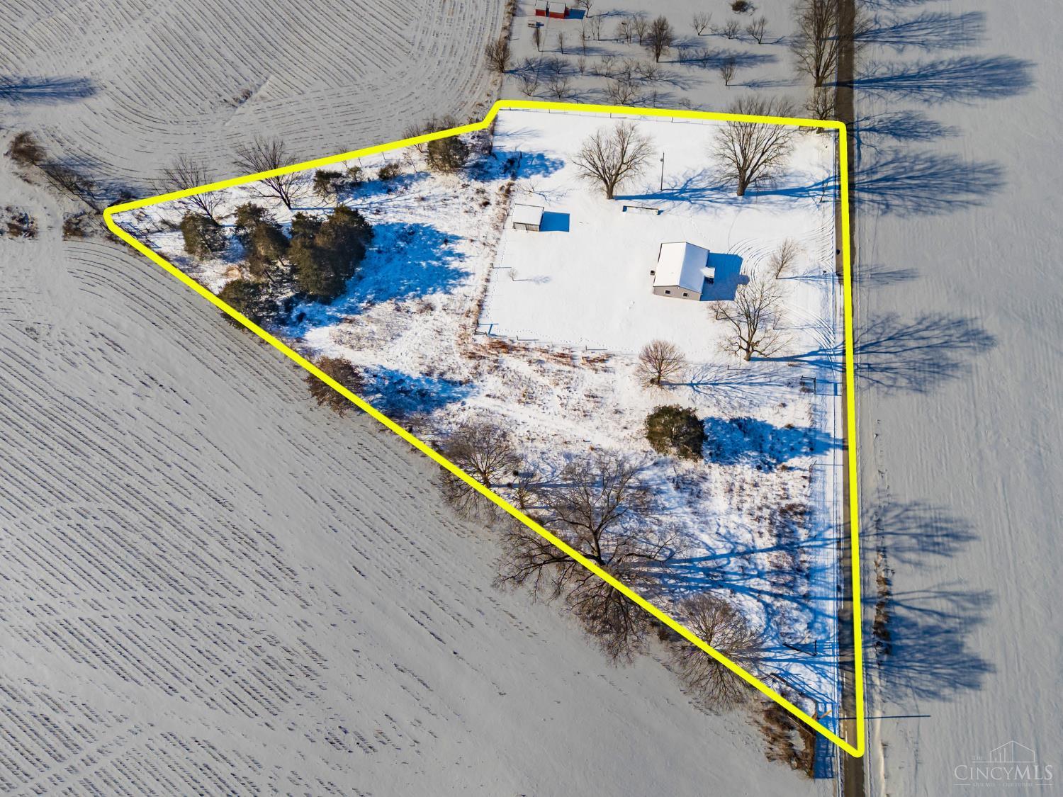 2090 Dutch Thomas Road Peebles, OH 45660 - Photo 4 of 20