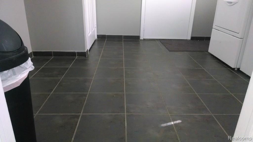3079 Chicago Road Warren, MI 48092 - Photo 28 of 39 IMG_20140503_163240678.jpg
