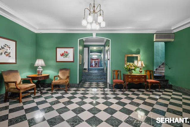 $599,000 | 179 East 79th Street, Unit 15D | Upper East Side