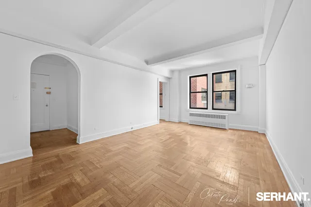 $599,000 | 179 East 79th Street, Unit 15D | Upper East Side