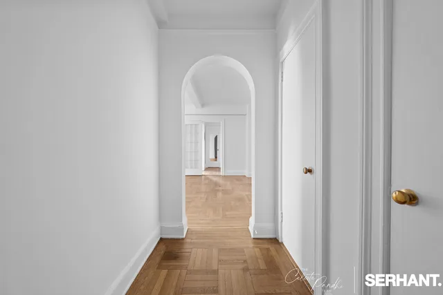 $599,000 | 179 East 79th Street, Unit 15D | Upper East Side