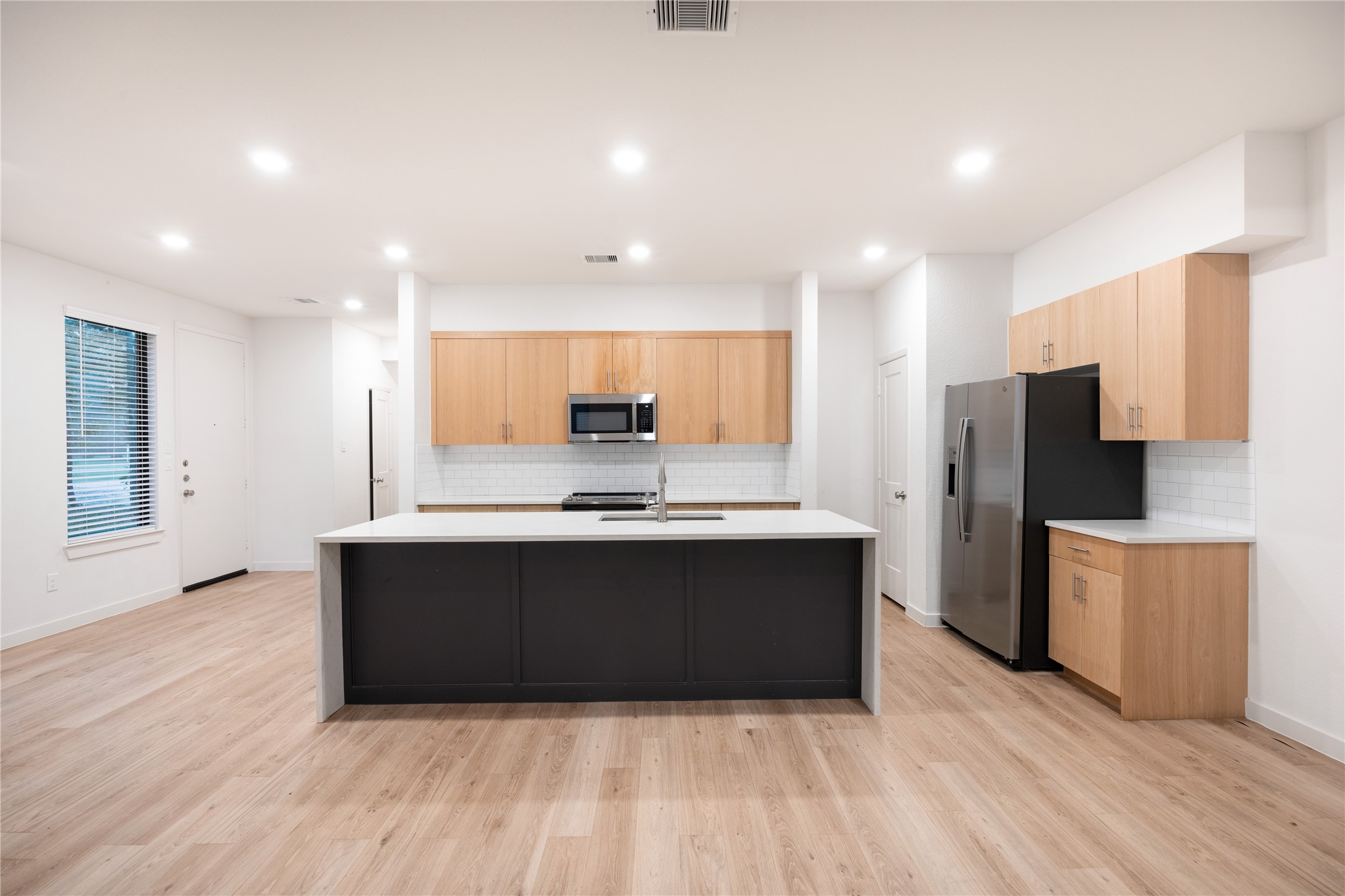 2517 Appian Way, Unit B Roman Forest, TX 77357 - Photo 8 of 31