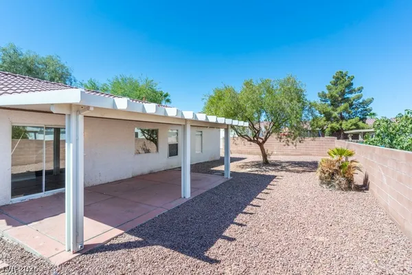 $1,950 | 3130 Meadow Flower Avenue, North Las Vegas, NV 89031