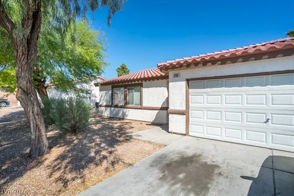 $1,950 | 3130 Meadow Flower Avenue, North Las Vegas, NV 89031