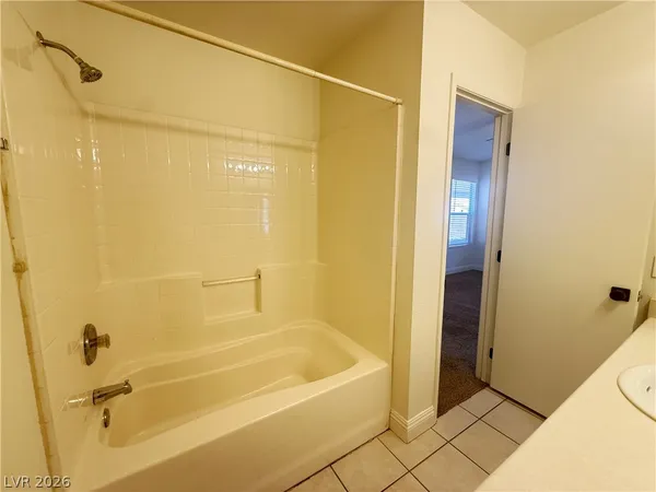 $1,950 | 3130 Meadow Flower Avenue, North Las Vegas, NV 89031