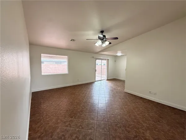 $1,950 | 3130 Meadow Flower Avenue, North Las Vegas, NV 89031