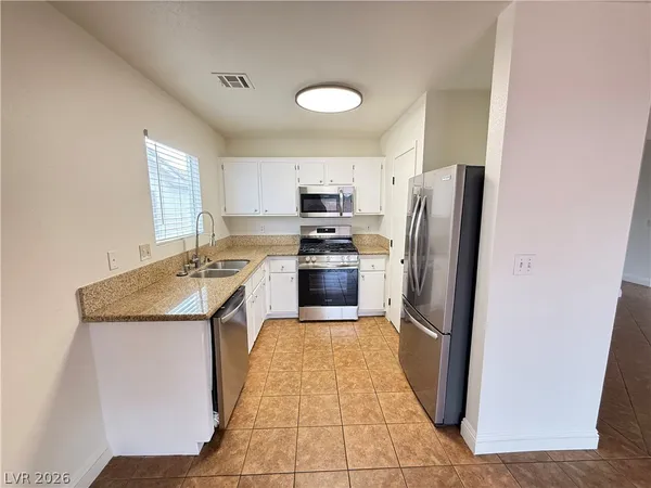 $1,950 | 3130 Meadow Flower Avenue, North Las Vegas, NV 89031