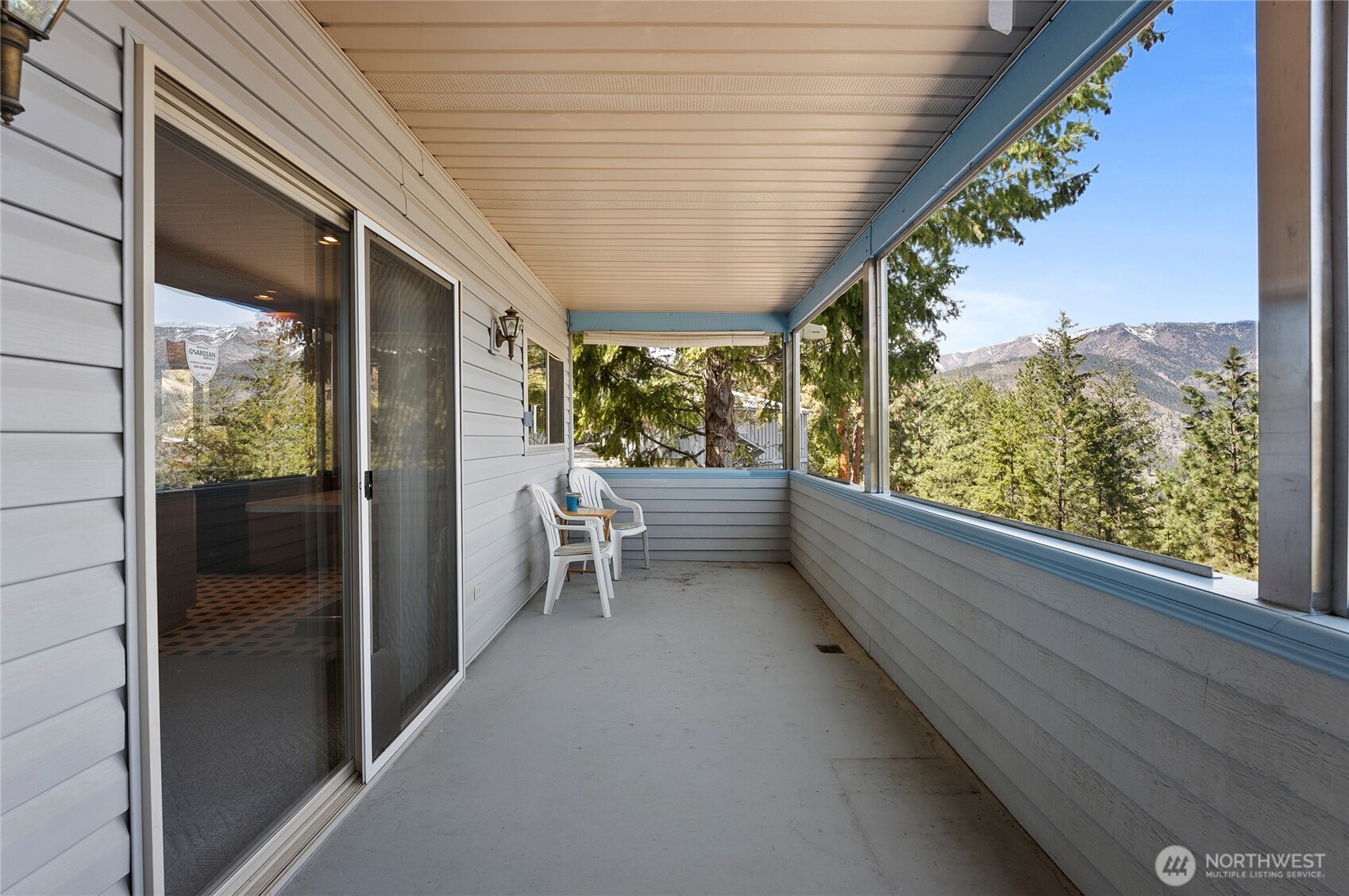 985 Guffy Road Chelan, WA 98816 - Photo 7 of 40