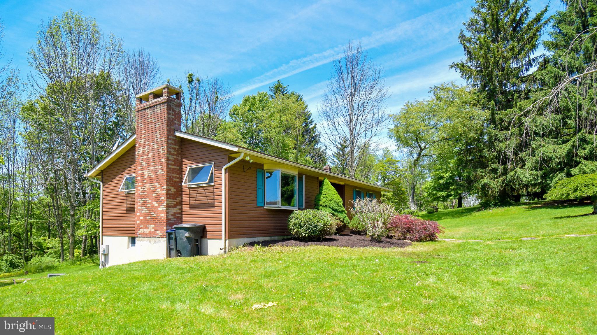 58 Golf Road Barnesville, PA 18214 - Photo 3 of 19 Gallery Image 3