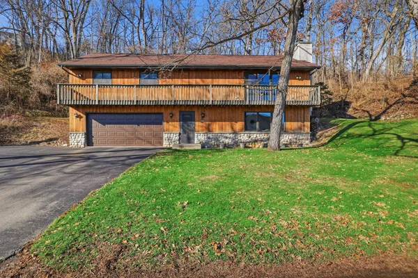 $479,900 | 142 Riverside Drive, Waterford, WI 53185