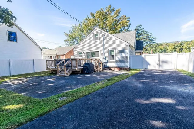 $259,000 | 1427 North Fayetteville Street, Asheboro, NC 27205