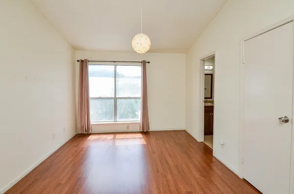 $1,450 | 12300 Brookglade Circle, Unit 139, Houston, TX 77099