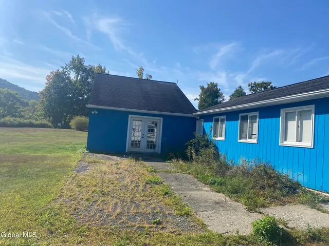 $305,000 | 7 Smith Road, Petersburgh, NY 12138