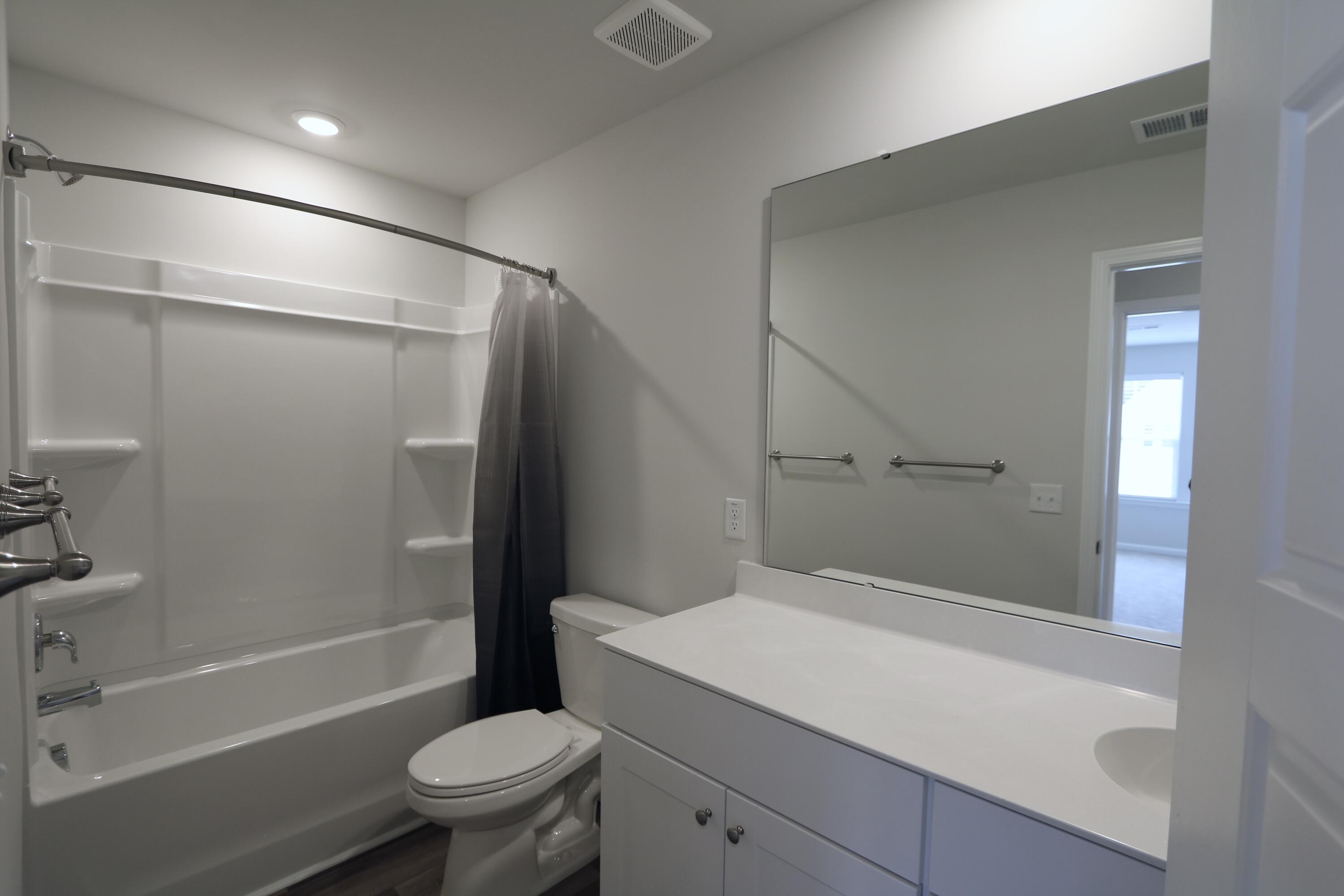 7924 Triggerfish Way North Charleston, SC 29420 - Photo 13 of 18 2nd Full Bath