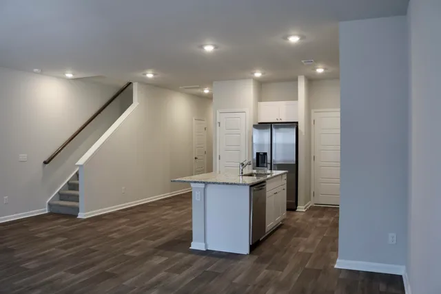 $2,450 | 7924 Triggerfish Way, North Charleston, SC 29420