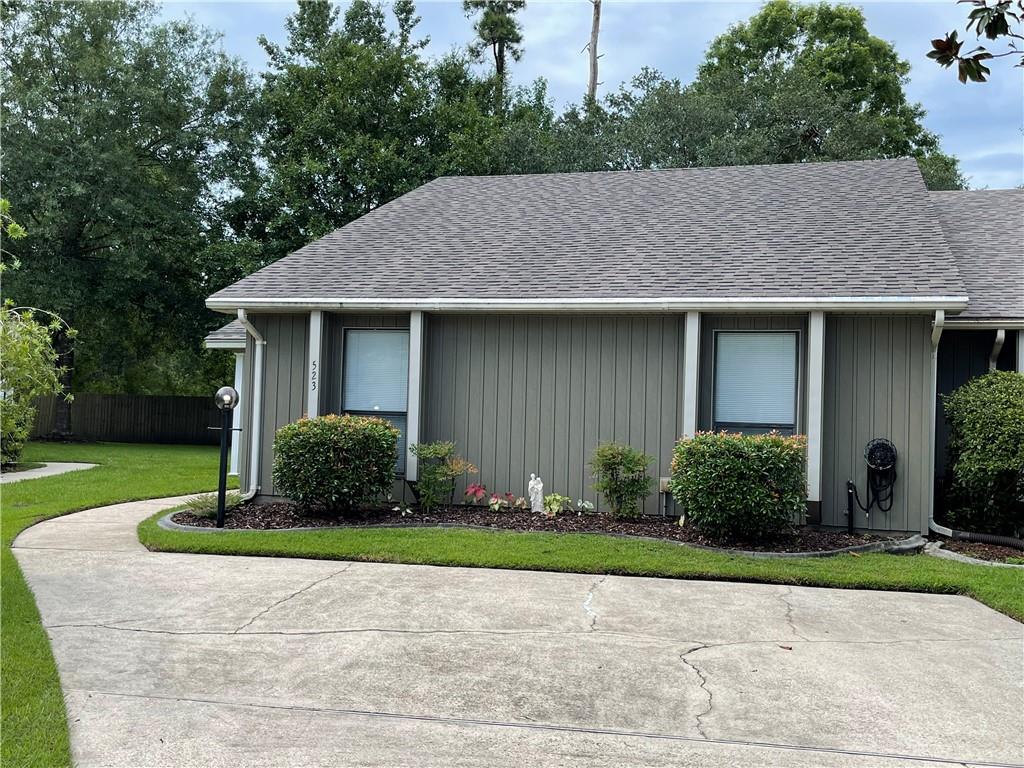 523 Rue De La Parc Slidell, LA 70461 - Photo 2 of 33