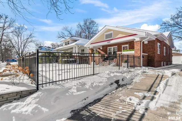 $189,900 | 1425 South Lincoln Avenue, Springfield, IL 62704