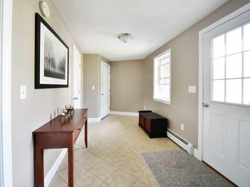 9 Blueberry Road Cape Elizabeth, ME 04107 - Photo 13 of 16 Interior Space/Layout.