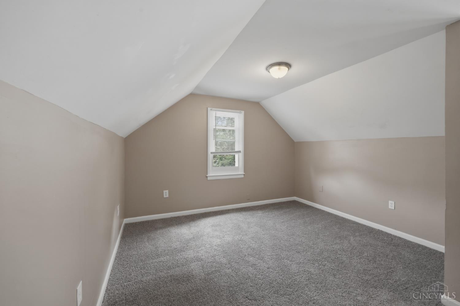 4679 Rapid Run Road Cincinnati, OH 45238 - Photo 18 of 30