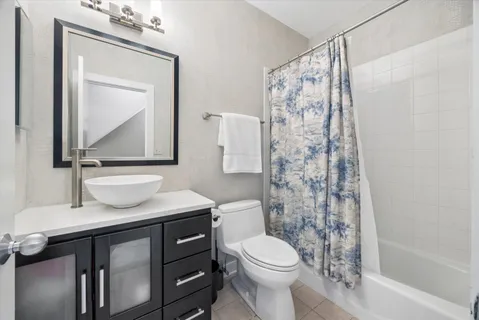$799,900 | 2318 West Wolfram Street, Chicago, IL 60618