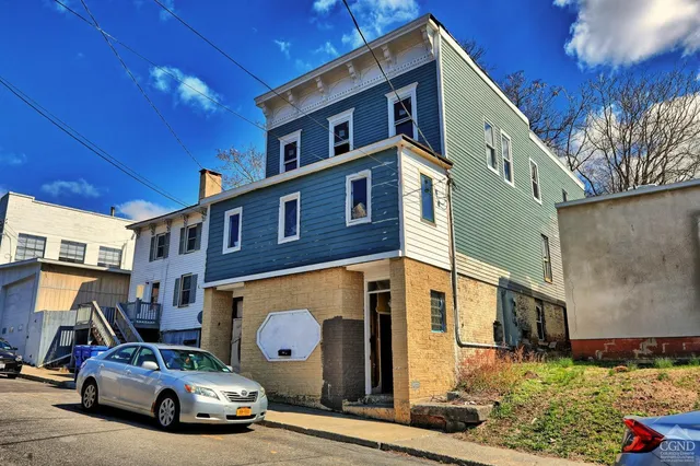 $280,000 | 228 Water Street, Catskill, NY 12414