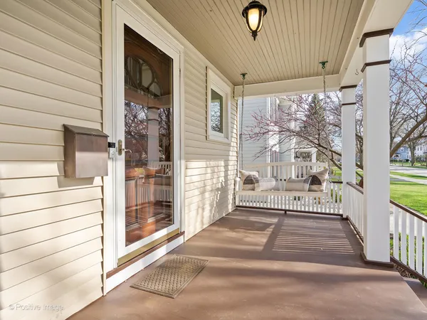 $1,385,000 | 123 South Kensington Avenue, La Grange, IL 60525