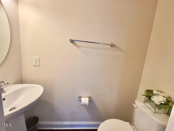 $2,300 | 1013 Waymaker Court, Apex, NC 27502