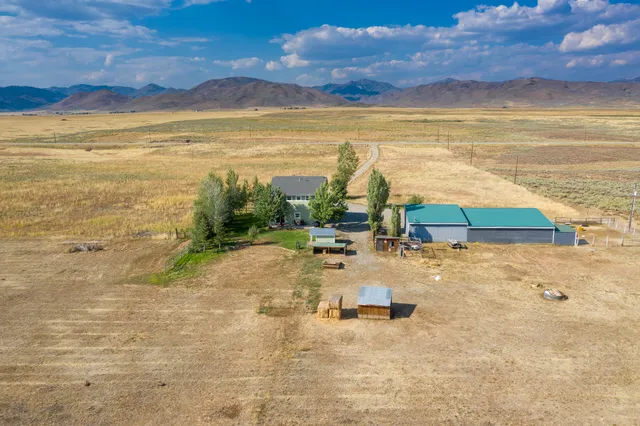 $785,000 | 1095 Highway 20, Fairfield, ID 83327