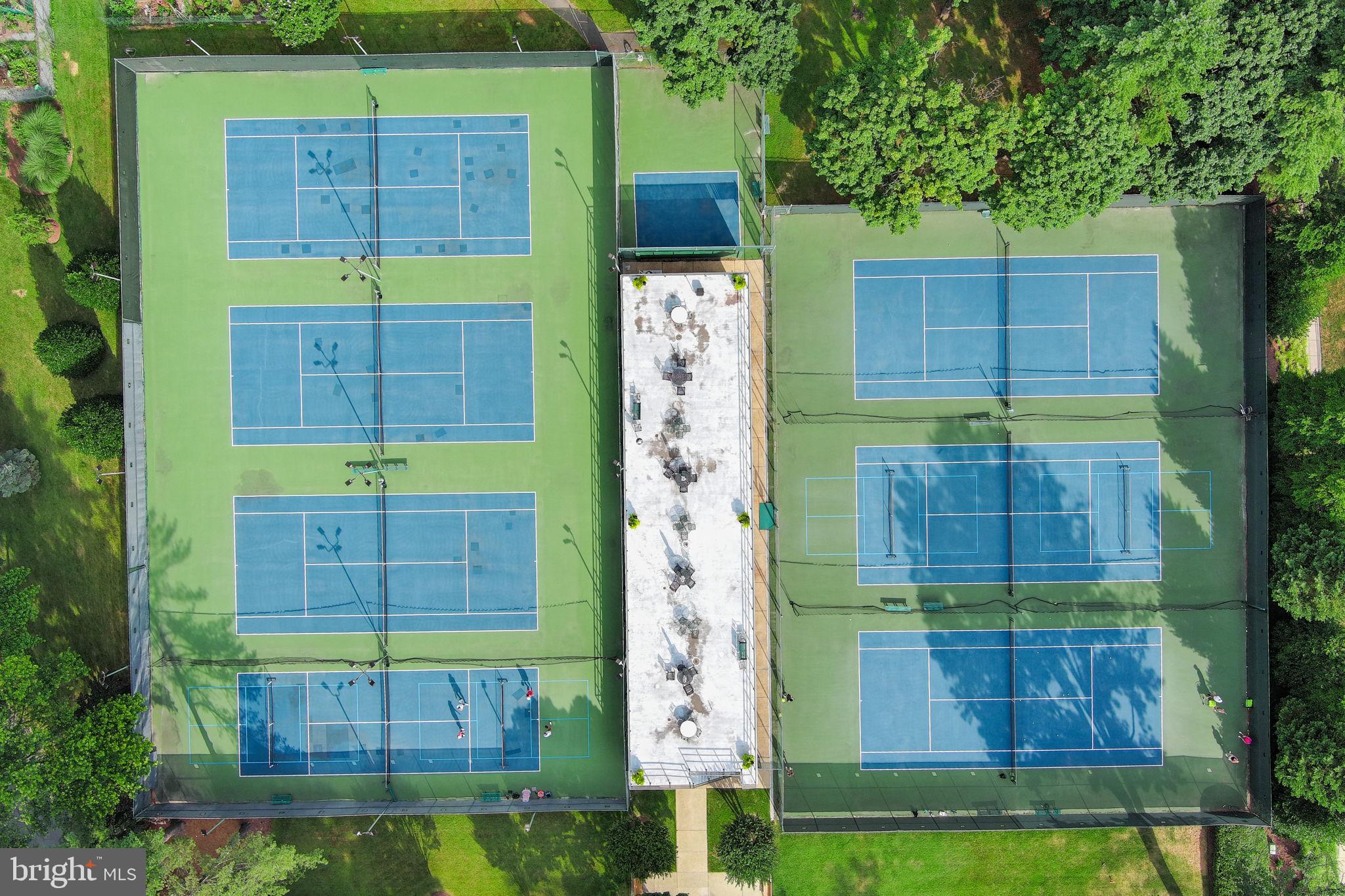 5225 Pooks Hill Road, Unit 1305N Bethesda, MD 20814 - Photo 11 of 25