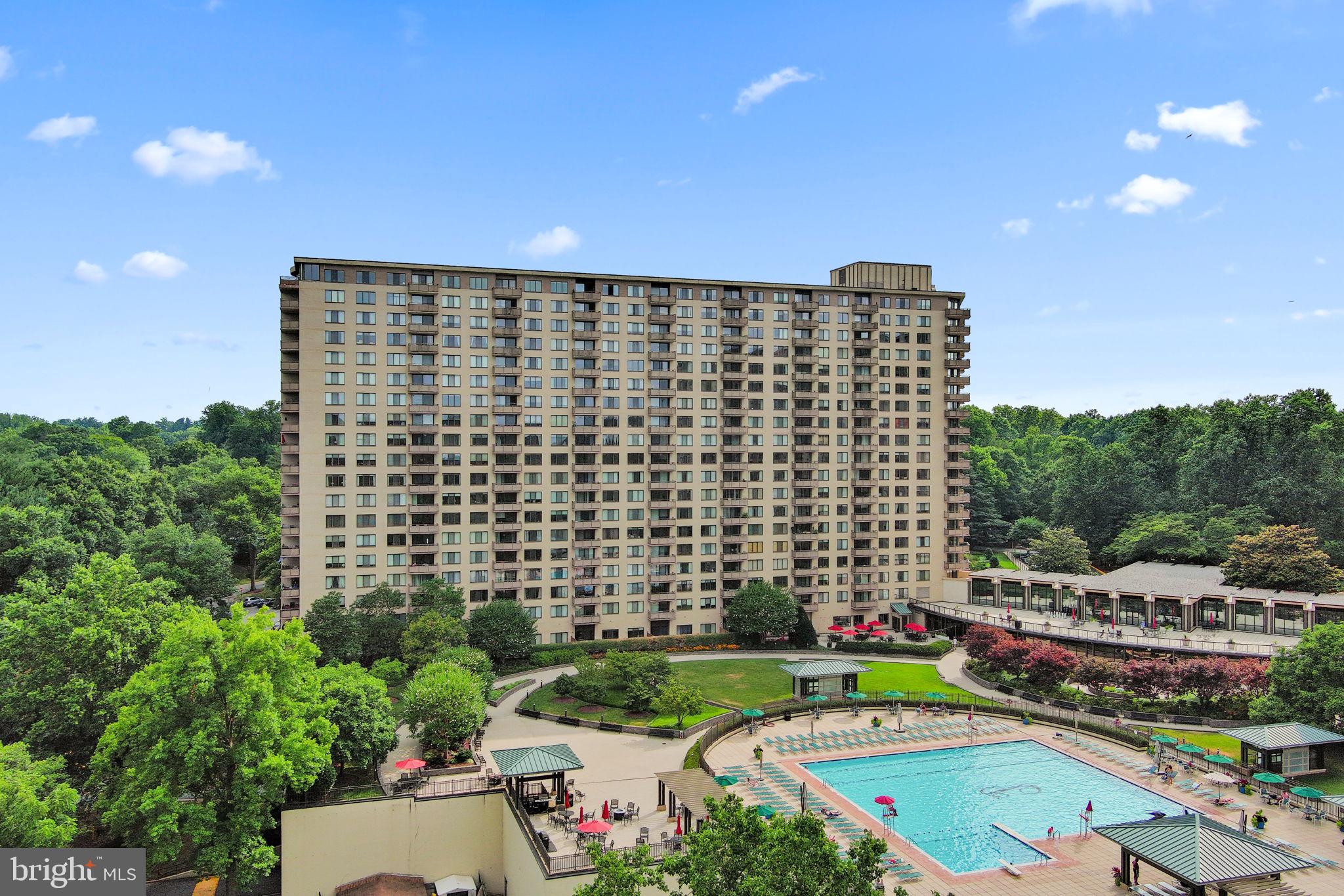 5225 Pooks Hill Road, Unit 1305N Bethesda, MD 20814 - Photo 6 of 25