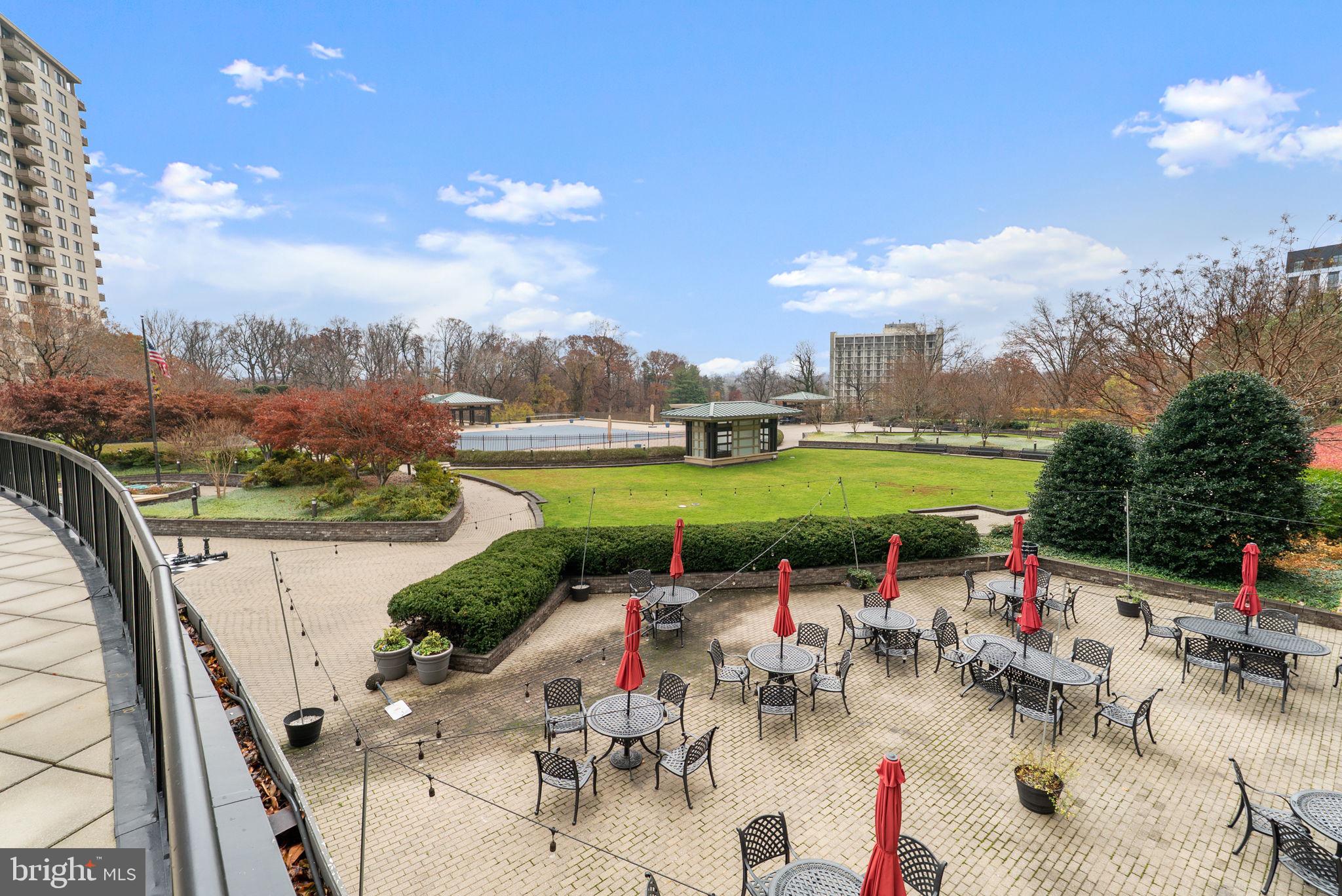 5225 Pooks Hill Road, Unit 1305N Bethesda, MD 20814 - Photo 10 of 25