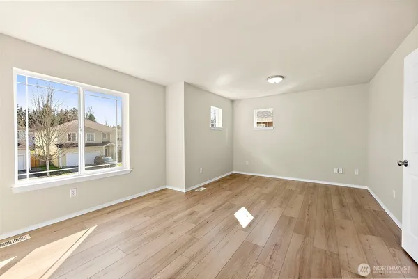 $549,999 | 12823 166th St Court East, Puyallup, WA 98374