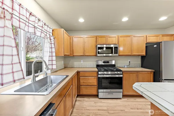 $549,999 | 12823 166th St Court East, Puyallup, WA 98374