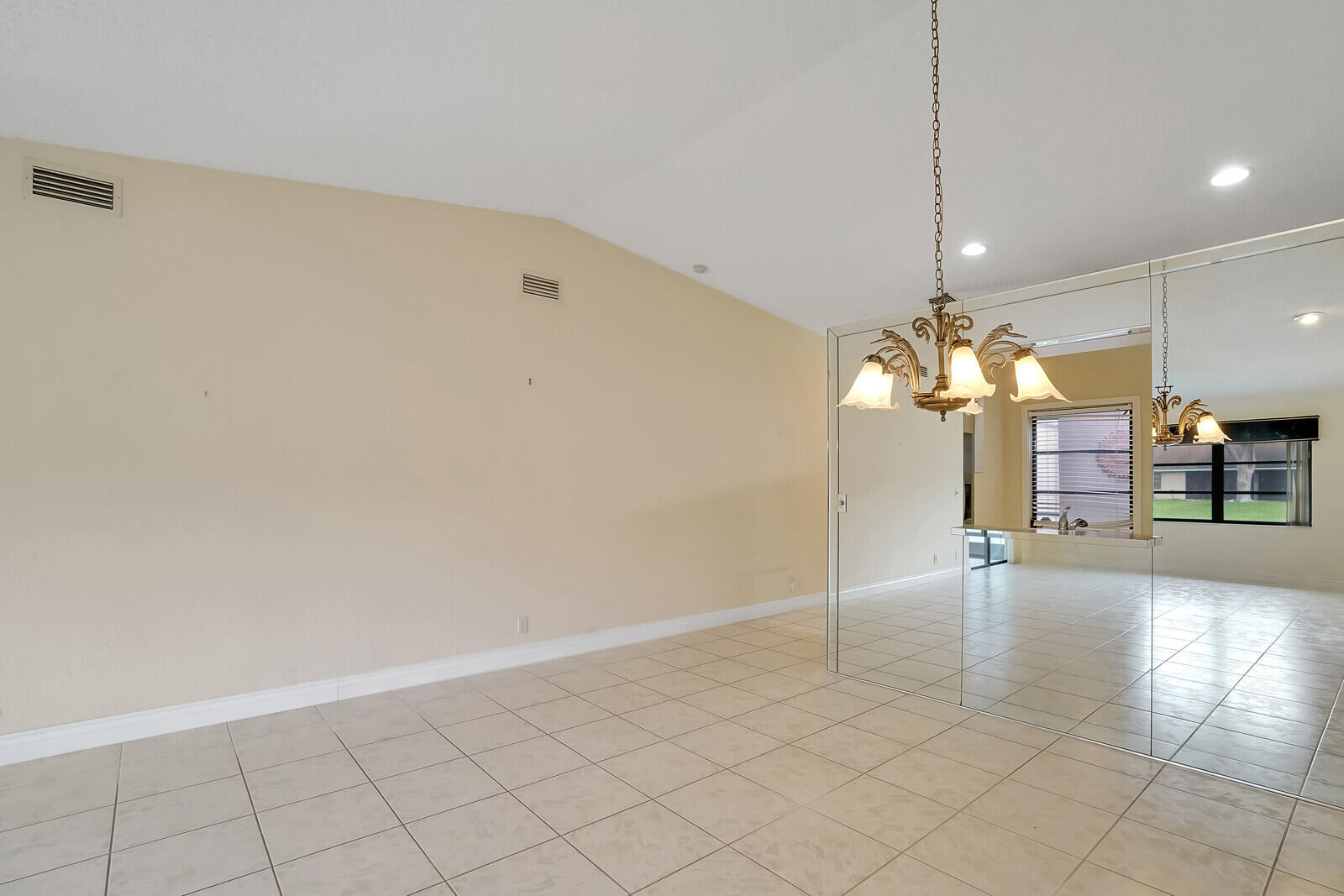 8253 Summersong Terrace Boca Raton, FL 33496 - Photo 11 of 33 RX-10997347