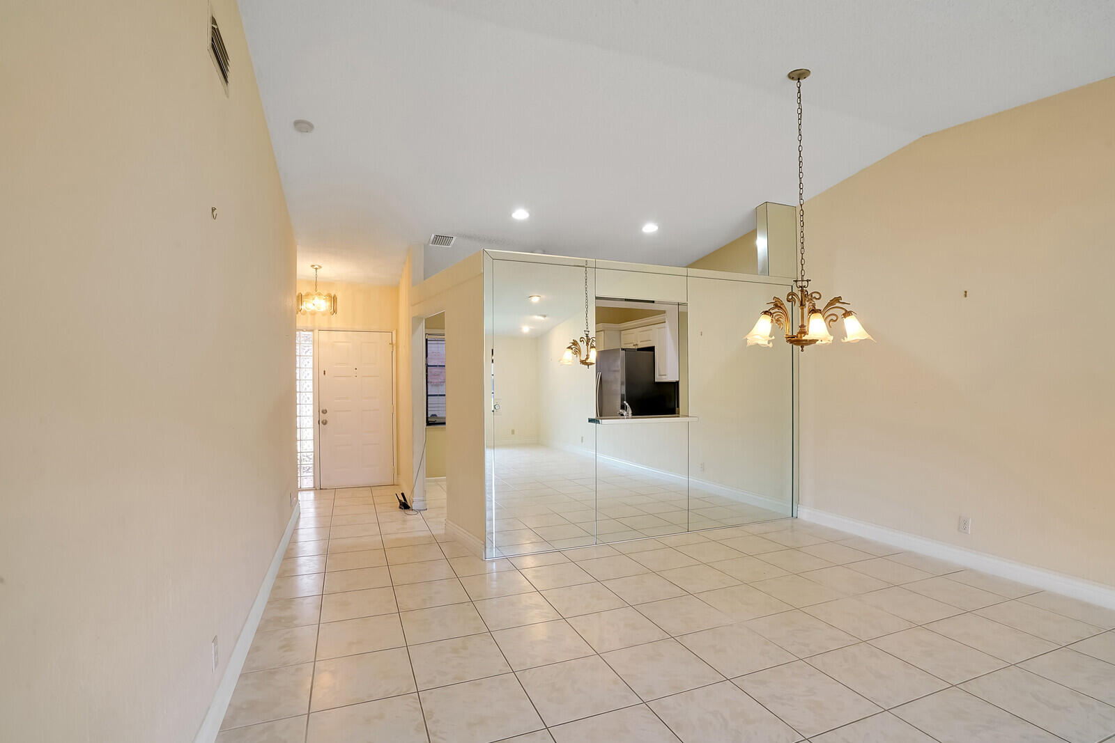 8253 Summersong Terrace Boca Raton, FL 33496 - Photo 13 of 33 RX-10997347