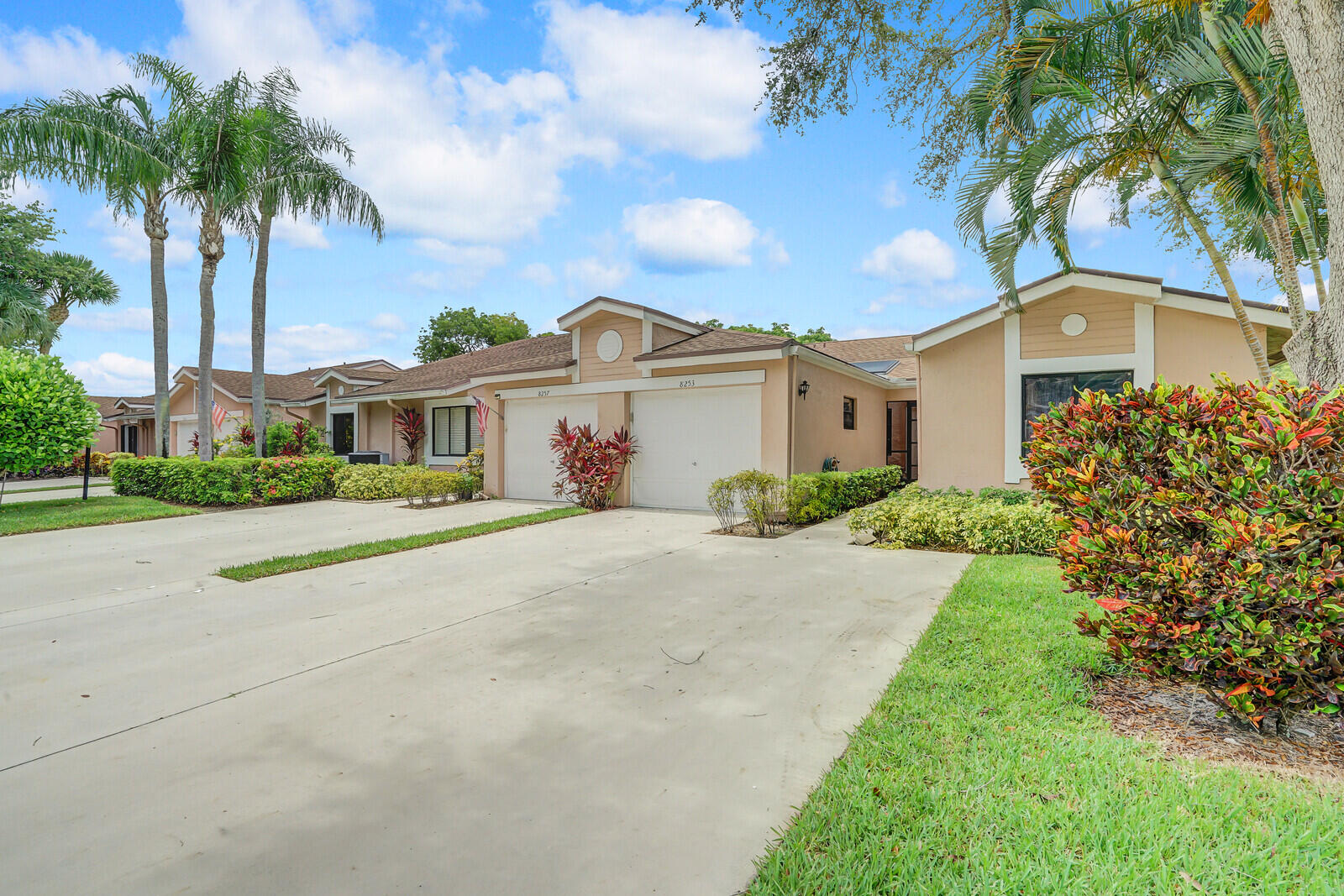 8253 Summersong Terrace Boca Raton, FL 33496 - Photo 2 of 33 RX-10997347