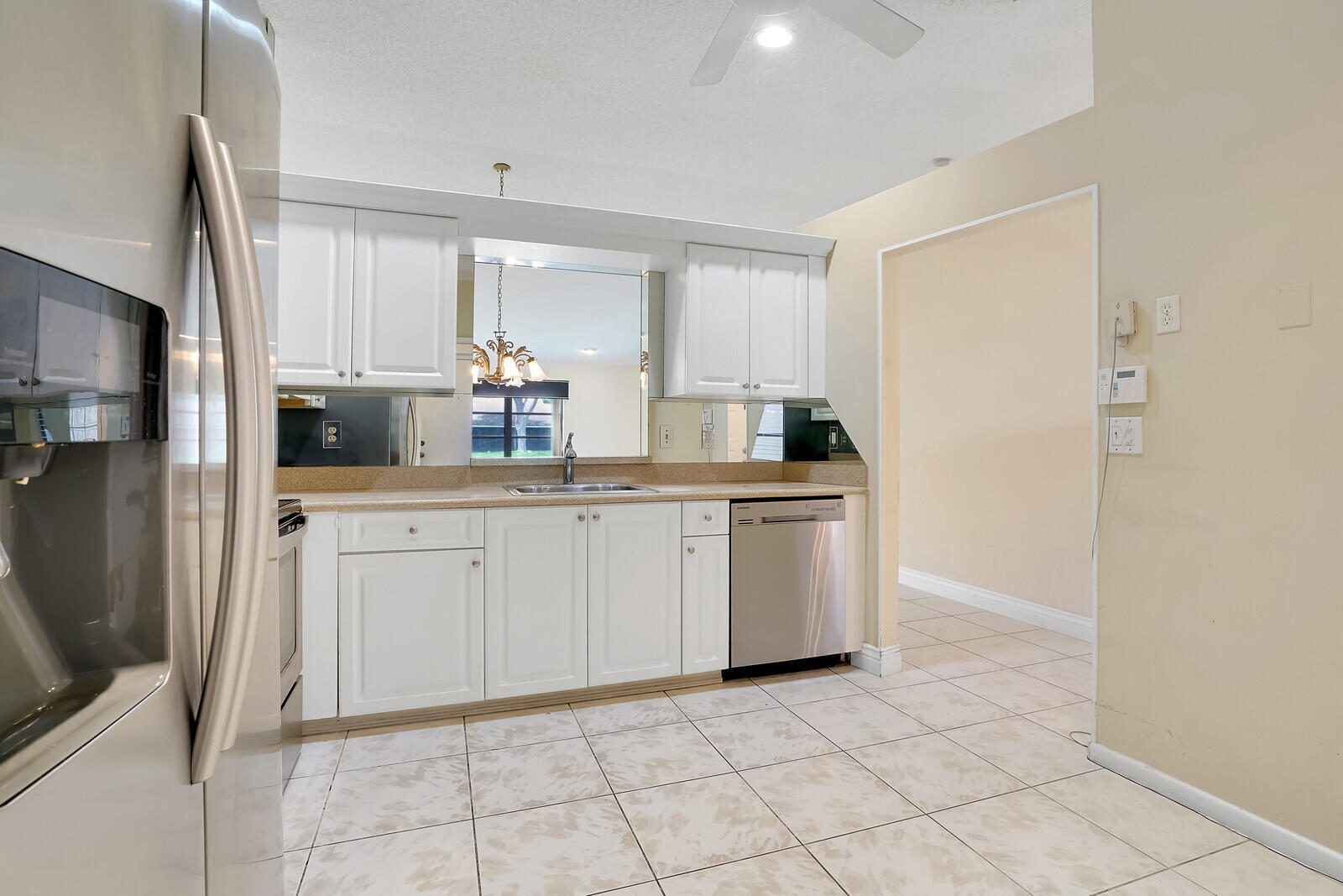 8253 Summersong Terrace Boca Raton, FL 33496 - Photo 6 of 33 RX-10997347